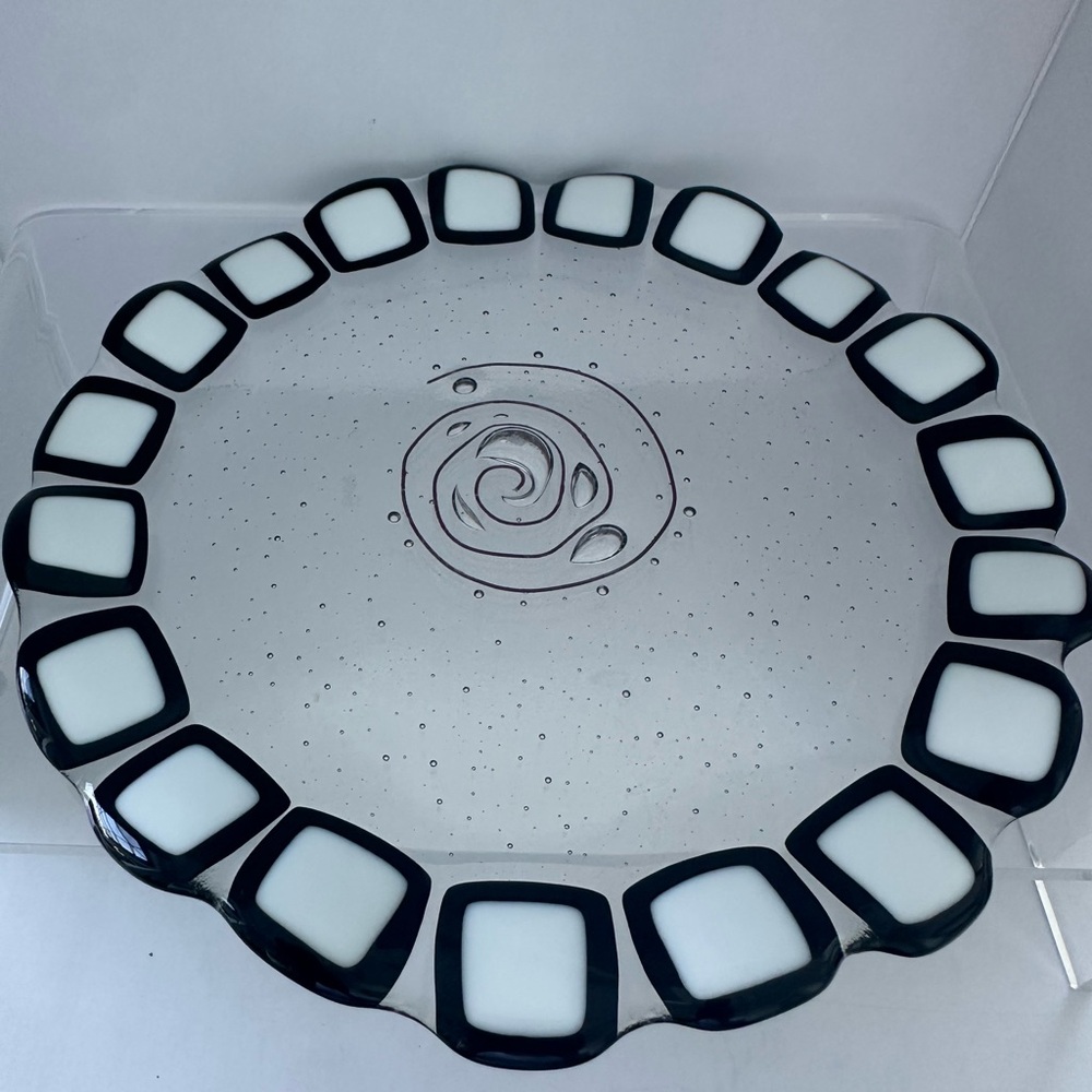 Fused Glass Black and White Patterned Edge 9” Round Entertaining or Home Decor